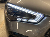 認定中古車はお車の経過年数や走行距離により1年もしくは2年間保証を付帯しております。「認定中古車保証」はメーカー保証です。全国のメルセデス正規販売店で保証を受けることができます。