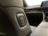 パワーシートなのでシートの位置調整もスムーズです!快適なポジションで楽しいドライブを!