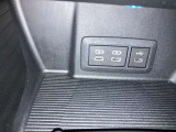 前席用のUSB-C端子です