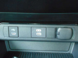 USB-C端子2つにシガーソケット付いてます(^^♪