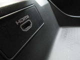 HDMI端子にポータブルブルーレイ/DVDプレイヤーなどの機器を接続することで、映像や音声を視聴できます。