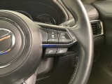 MRCC(マツダレーダークルーズコントロール)は先行車との車間を維持しながら追従走行を行い、長距離でのドライバー負担を軽減させてくれます。