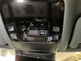 レクサスオーナー様をお守りするためのヘルプネットスイッチです。万一の際は専門オペレーターにつながり、警察や消防への緊急通報をサポートします。