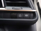 車内で家庭用コンセントを使えるようにするための電源スイッチです。不明な点がございましたらスタッフにお声がけください。