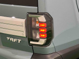 視認性と個性を演出するリヤコンビネーションランプ(LEDストップランプ)