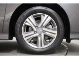 純正のアルミホイールが足元を飾ります!サイズは205/60R16になります!
