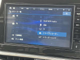 様々なオーディオソースがございます。運転中に好きな音楽を聴くことが可能です。