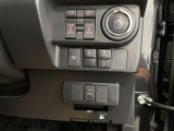 運転席周辺にある各種スイッチ画像です。