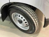 リーズナブル料金で、納車後から切れ目なく一般保証が延長される人気のオプションとなります。初登録月から3年又は累計走行距離6万キロ経過後から5年10万キロまで一般保証に準じて保証いたします。