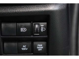 車体が傾いた状態の時にヘッドライトの光の高さを上下に調整することが出来ます!