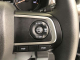 《全車速追従機能付ACC(アダプティブクルーズコントロール)》走行中、先行車の様子を検知しつつ、設定した車速で先行車に追従します。長距離運転中の渋滞なども快適に運転できます。