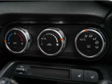 神戸マツダ神戸西インター店は、通常ディーラー+&alpha;の次世代型店舗としてROADSTER EXPERIENCE SPACEの冠を掲げ、「いつでも・誰でも・気軽に会いに行ける」ロードスターUカー専門店。