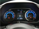 イクリプス製ナビ(AVN-LBS01)&バックカメラが装備されているので、普段の使い勝手もロングドライブも快適です。