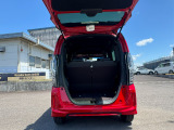 人気の軽自動車N-BOXカスタム入荷しました!室内ひろびろ・走りもキビキビ・燃費も良いからお財布にやさしい。ホンダN-BOXを選んで下さい!