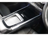 お気軽にお問い合わせください。Tel:075-325-0440 Mobile:070-2313-8676  中古車担当:時女まで