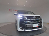 LEDヘッドライトです。デザイン性がよくとても明るいので、夜間の走行や悪天候でも安心です。しかも長寿命!