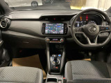 ◆◆◆運転席まわりはこのように機能的にまとまっています。