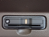 ■【ETC車載器】が装備されています。セットアップをしてお渡しとなり、ETCカードを差し込むだけで高速道路の利用が可能です。