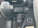 電動パーキングブレーキ&オートブレーキホールド!ブレーキペダルを踏み続けなくていいから、信号待ちがラクになります!