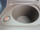 運転席側ホットドリンクホルダー