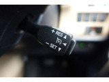 【クル-ズコントロ-ル】・・・高速道路などで一定速度でのクルージングが可能。 余分なアクセル操作を減らし、ドライバーの負担を軽減。 燃費の向上にも貢献します。