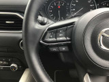 運転席廻りの様子です。ハンドルスイッチで純正オーディオの基本操作等も可能です☆
