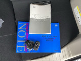 メンテナンスノート【整備記録簿】、取説も揃っています。スマートキーはバッグなどにしまったままボタン操作でエンジンの始動・停止ができて大変便利です。