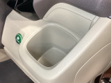定期点検パック「まかせチャオ」は法定点検や車検に加え、Hondaが推奨する点検・整備、エンジンオイル交換等をパックしています。Honda車を知り尽くしたプロによる半年ごとのチェックいたします。