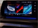 純正HDDナビです。とても使いやすく、Bluetooth&USBオーディオインターフェイスで、電話も音楽も楽しめます。