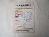 トヨタ認定車両検査員の目で厳しくチェック。わずかな傷も車両検査証明書にてお見せしています。