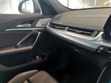 BMWプレミアムセレクション前橋では、高年式低走行モデルからMモデル、年式が経ちなかなかディーラーでは見かけないモデルまで幅広いラインナップで認定中古車を取り扱っております。品質に自信があります。