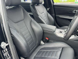 弊社整備工場にて、360&deg;納車前点検を実施。エンジン、トランスミッション、サスペンションはもちろんのこと、マフラーやエアコンなどの電気系統やコンピュータ・システムなどを詳細に点検します。