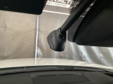 【別途SDカードの購入が必要です。また社外品は保証対象外となります。】運転中の映像・音声などを記録して、交通事故やトラブルが起きた時の正確な状況把握に役立つドライブレコーダーが装着済。