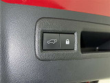【パワーバックドア】ボタン一つでテールゲートが自動で開閉します。