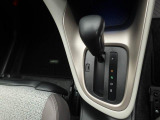 【Direct Shift-CVT】従来のCVTのメリットであるスムーズで低燃費な走りを生むプーリーとベルトに発進用ギヤを追加し、低速から高速域まで力強くダイレクトな走りを実現します。