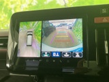 駐車時の後方確認をサポートし、安全でスムーズなバックをアシストします。狭い場所での取り回しも安心です。