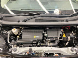 エンジンルームもクリーニング済みできれいですよ。日産の整備士がしっかりと丁寧に点検していますので安心してお乗りいただけます