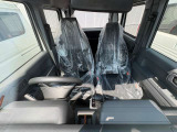 ☆お車についた傷やヘコミ、事故の修理もハヤシにお任せください。自社鈑金工場で修理ができますの安心です☆