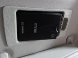 マツダ純正スマートインETC2.0装備!サンバイザーの裏に車載器をスッキリ収納!ワンプッシュでETCカードの出し入れも簡単にできます。