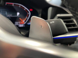 ハンドル操作でシフトチェンジ可能なパドルシフト搭載!スポーティな走りを楽しめます。