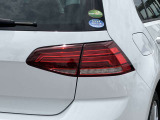 点検整備:ご納車前に&rdquo;Das WeltAuto&rdquo;独自の「点検チェック項目シート」により、部品や機能に関する全71項目もの厳しいチェックを実施します。