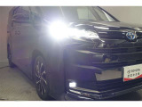 話題のLEDヘッドランプが採用されております! 省電力で長寿命、しかもとても明るく熱くなりにくい性質を持ったライトになります。虫も寄ってきにくい性質も持っております。