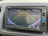 ★リアカメラ★ バックに入れると自動でバックカメラに切り替わります。運転が苦手な方でも安心して車庫入れができます