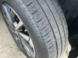 タイヤ残り溝5分山はございます。まだまだ使用できます。