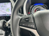 ステアリングスイッチまわりもキズ等なく良好な状態です。