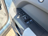 シートメモリは運転席で3つまで設定可能。シーンによってワンタッチで切り替えができるので家族皆様でご利用いただけます。