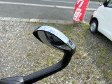 補助ミラーでサイド下部の視認性も良好です☆