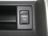 【充電用USB端子】デバイスの充電に便利です。※実際の接続端子は写真で確認or店舗までご気軽にお問合せください♪