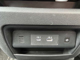 運転席 USB タイプC
