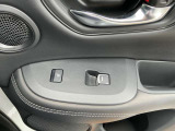 後部座席もシートヒーター装着車両です。